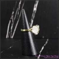 Crystal Ring - Clear Quartz